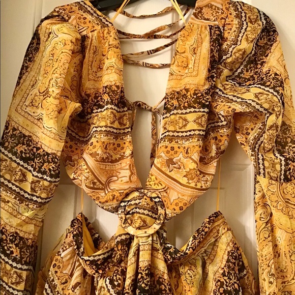 Yellow paisley print long sleeve open back side cutout mini dress Small NWT - Picture 5 of 10